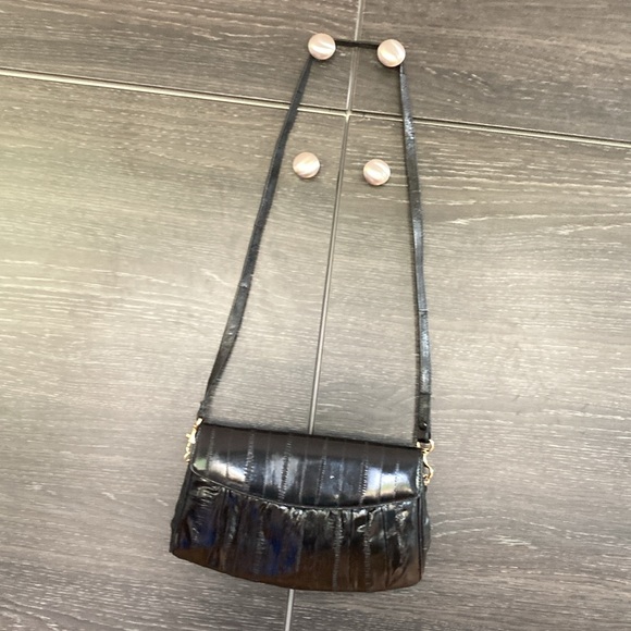 EUC Vintage 80’s Black Eelskin Bag - Picture 2 of 11